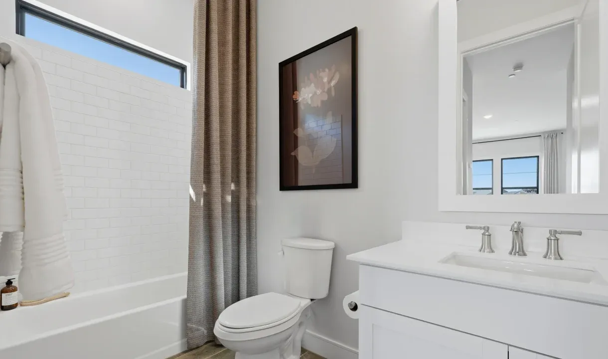 Bedroom 2 Bath