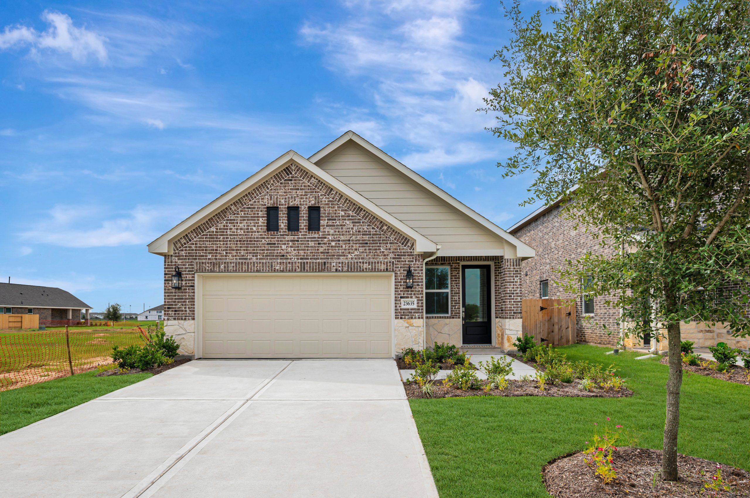 23635 Gulf Prairie Dr (Scotch Pine)