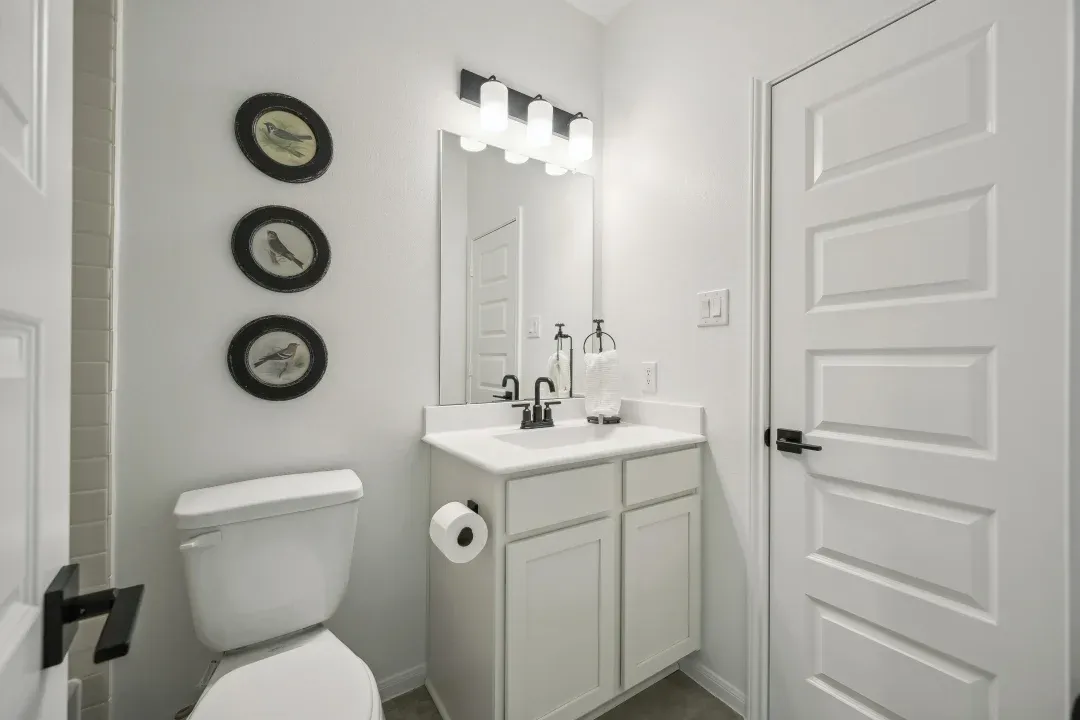 Hall Bath 2