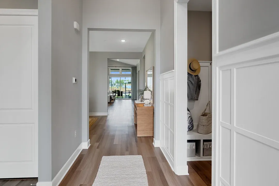 Foyer with decorative feature wall