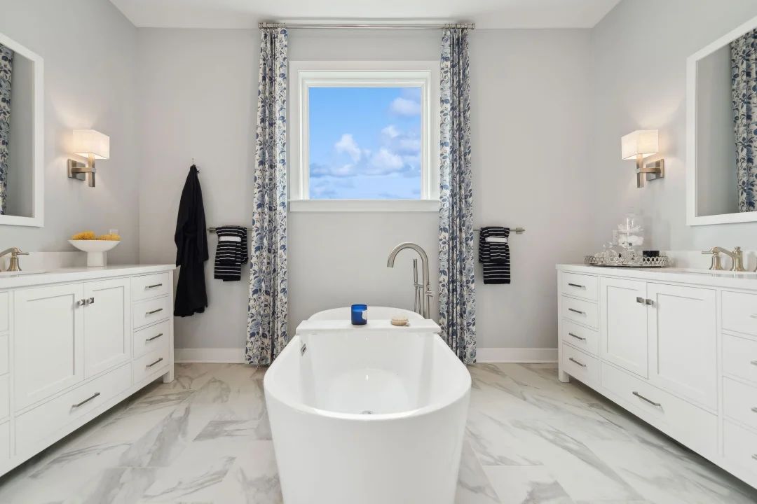 Primary bath with dual vanities