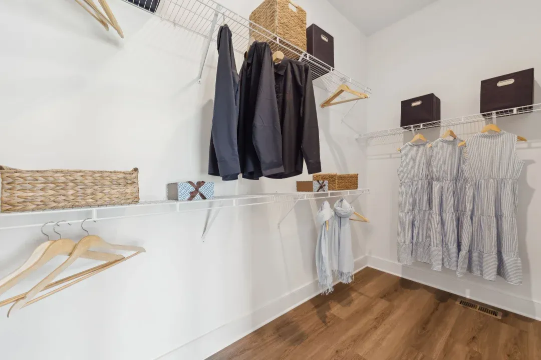 Primary suite walk-in closet