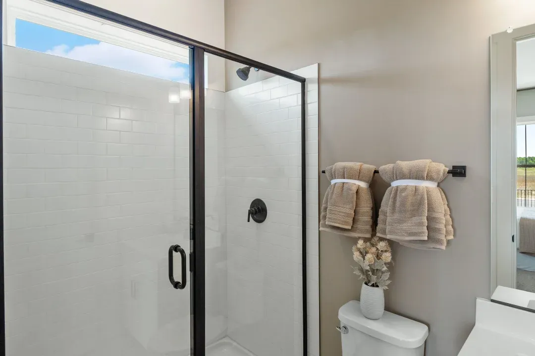 Extra Suite Bath