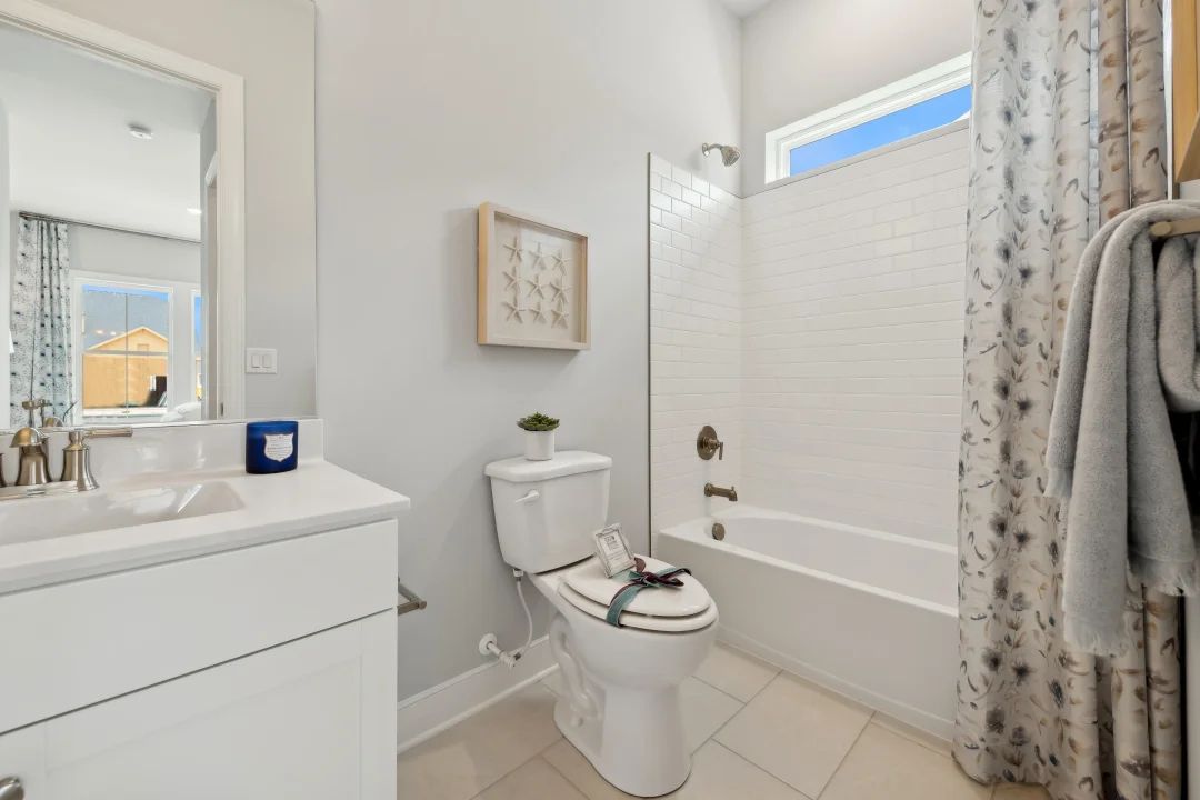Bedroom 2 Bath