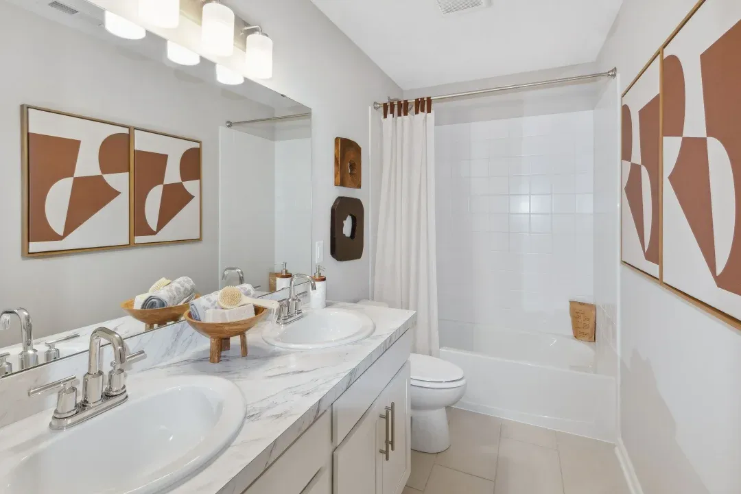 Hall Bath 2