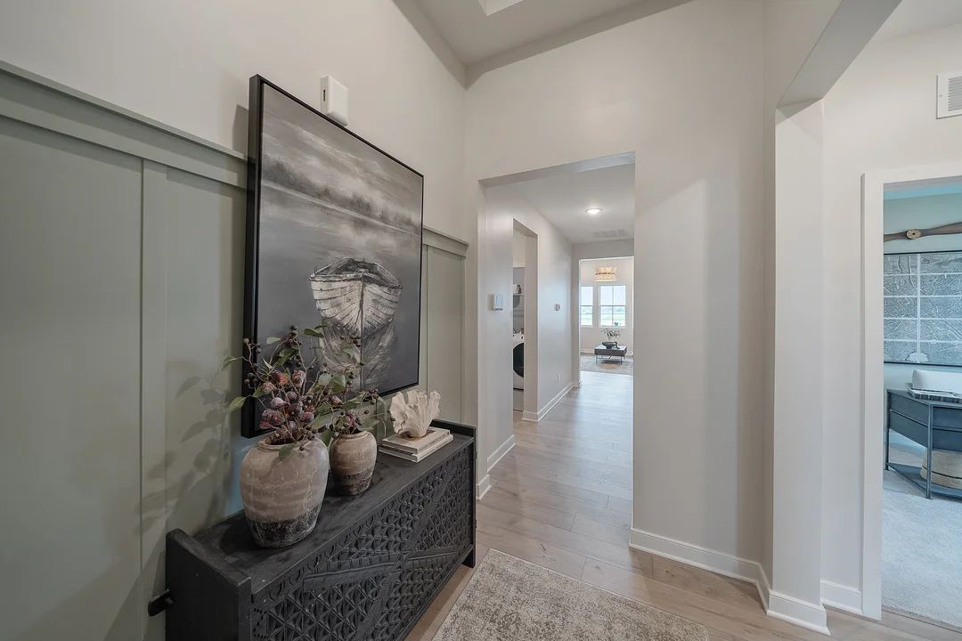 Foyer with decorative feature wall