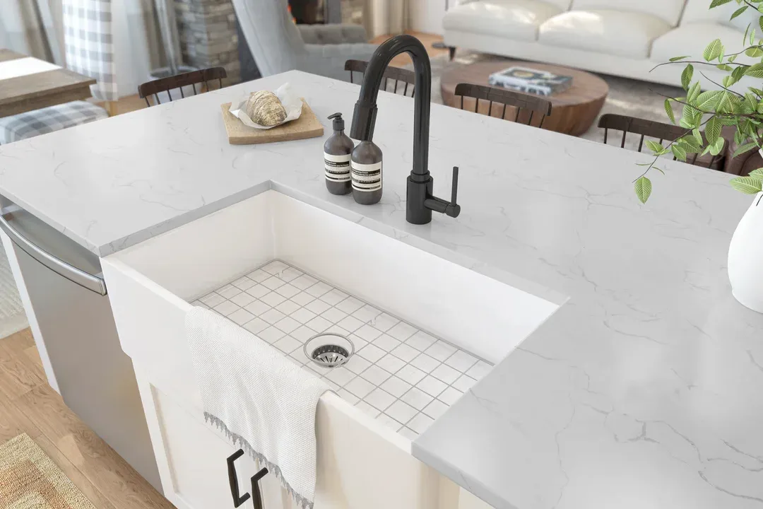 Kitchen with Farmhouse sink