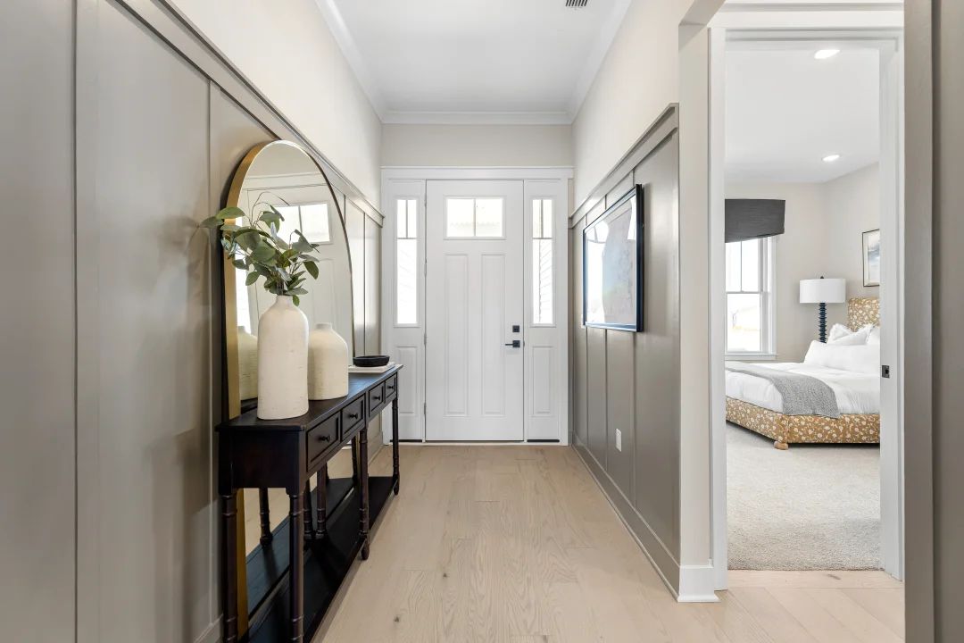 Foyer with decorative feature wall