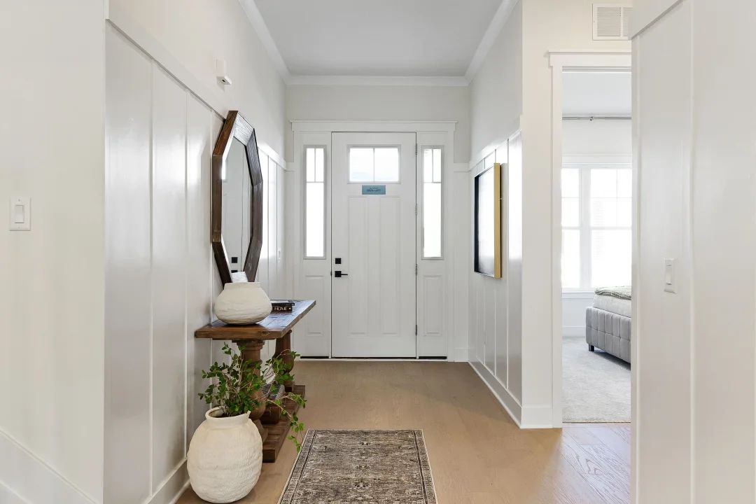 Foyer with decorative feature wall