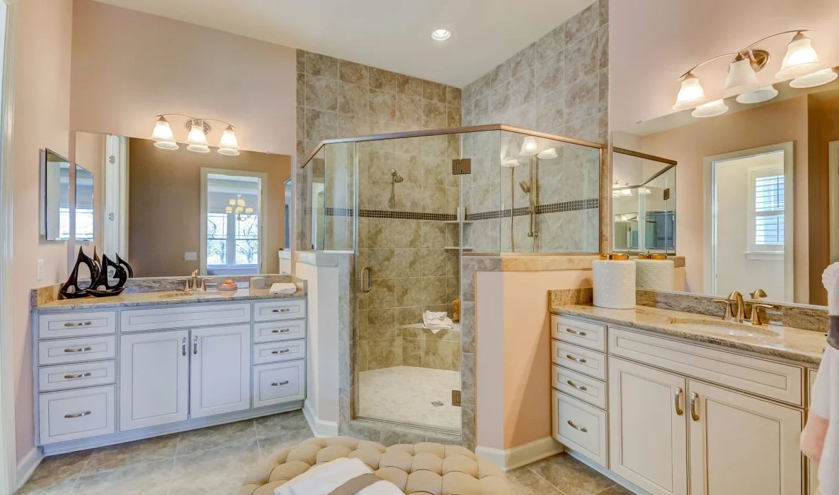 Owner's Bath
