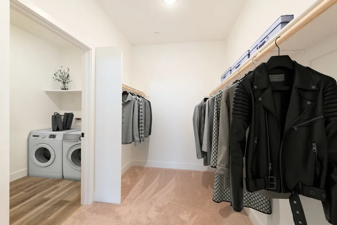 Owner's Suite Walk-In Closet and Laundry