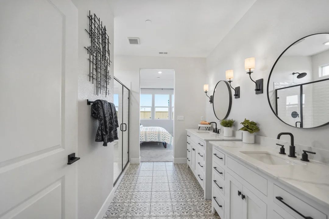 Owner's Bath