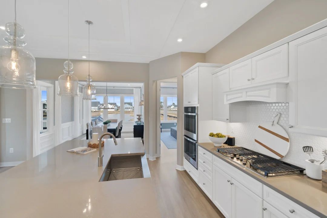 Kitchen with center island