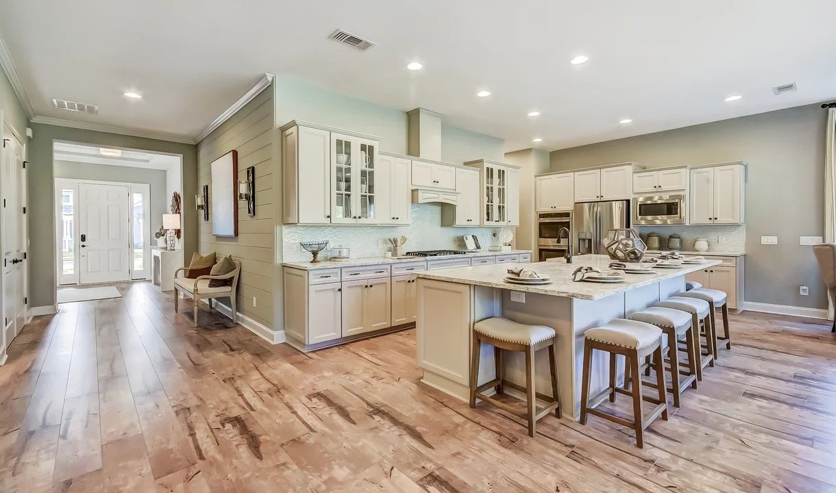 Kitchen with breakfast bar island