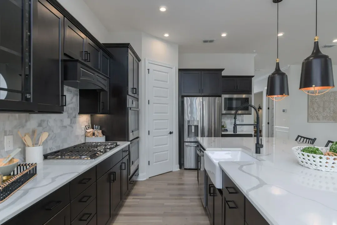 Kitchen with center island