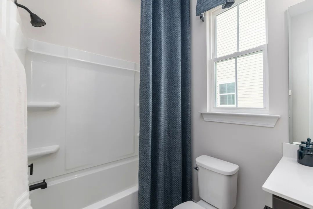 Bedroom 2 Bath
