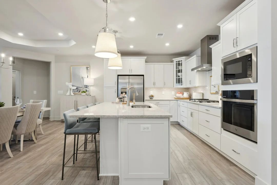 Kitchen with island and pendant lighting