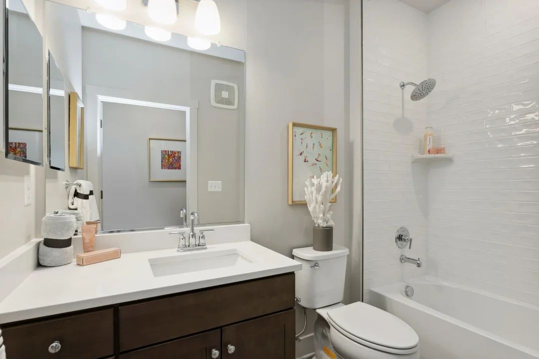 Bedroom 2 Bath