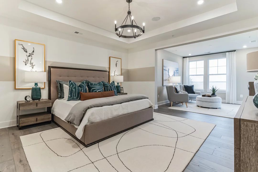 Primary suite with tray ceiling