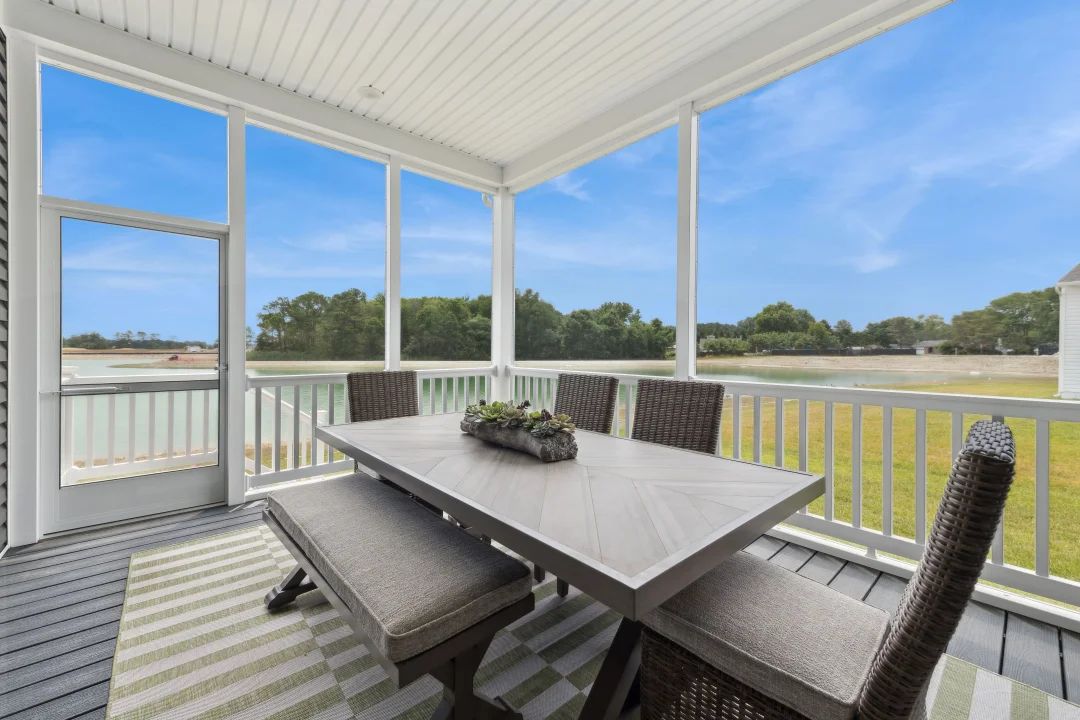 Screened Porch