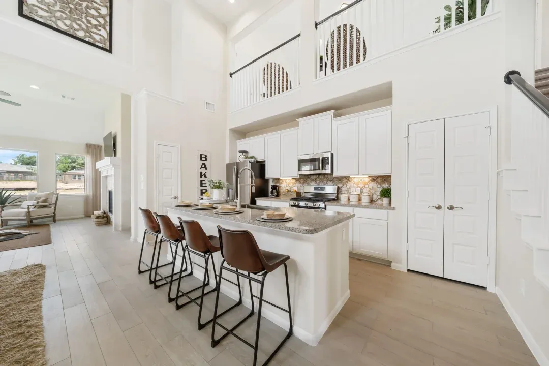 Kitchen with center island