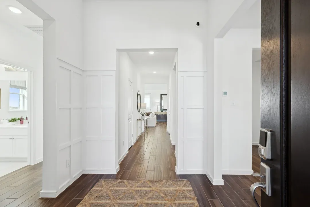 Foyer with decorative feature wall
