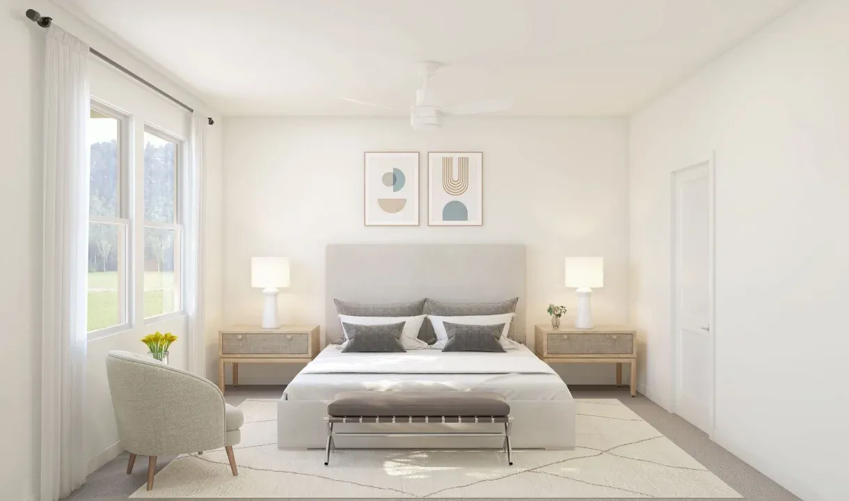 Primary suite with ceiling fan