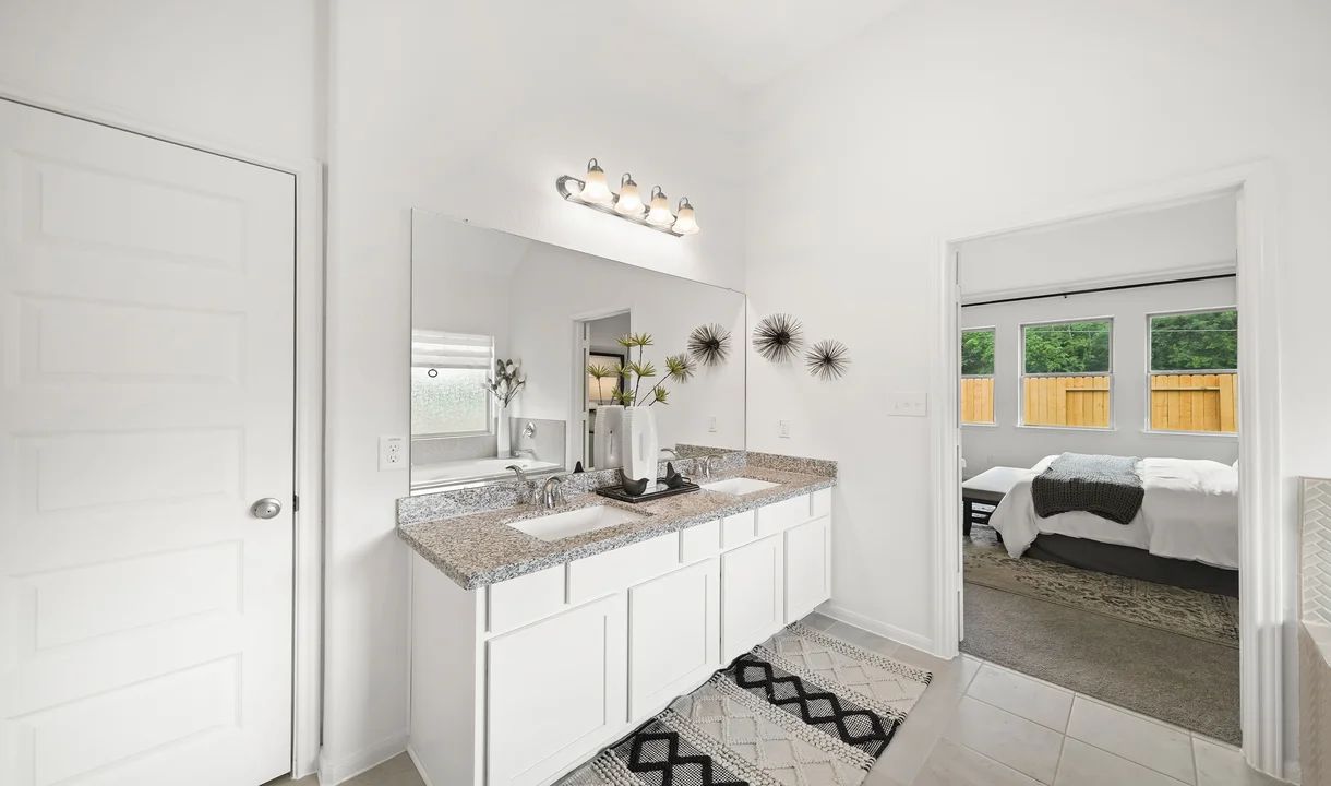 Owner's Bath