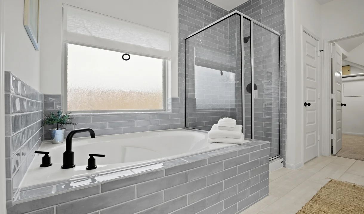 Owner's Bath