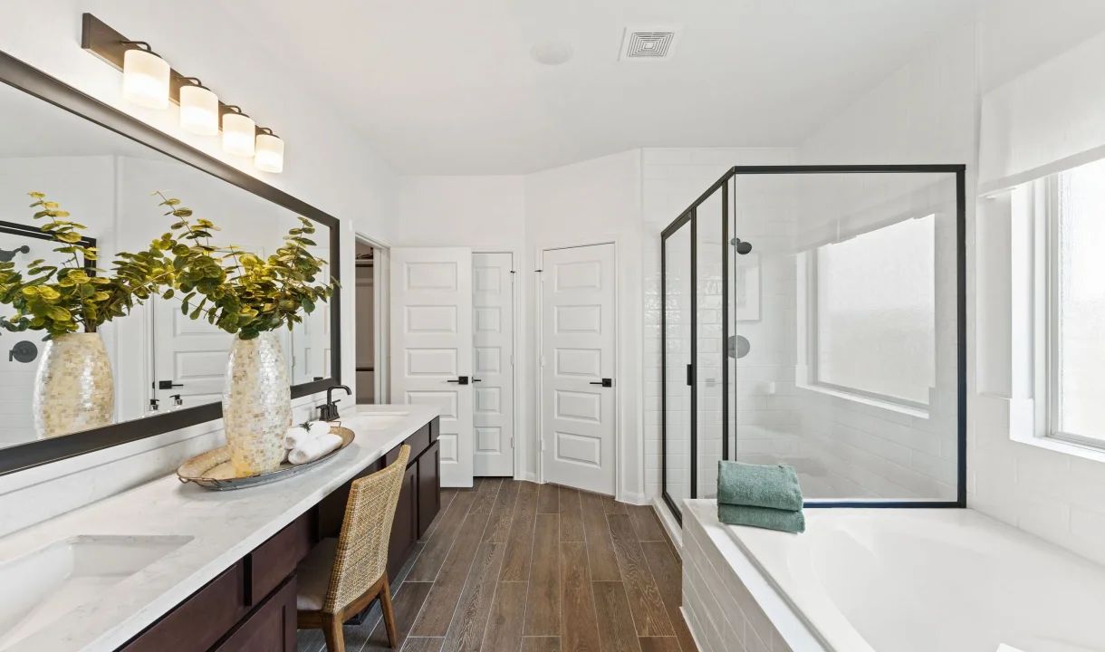 Owner's Luxury Bath
