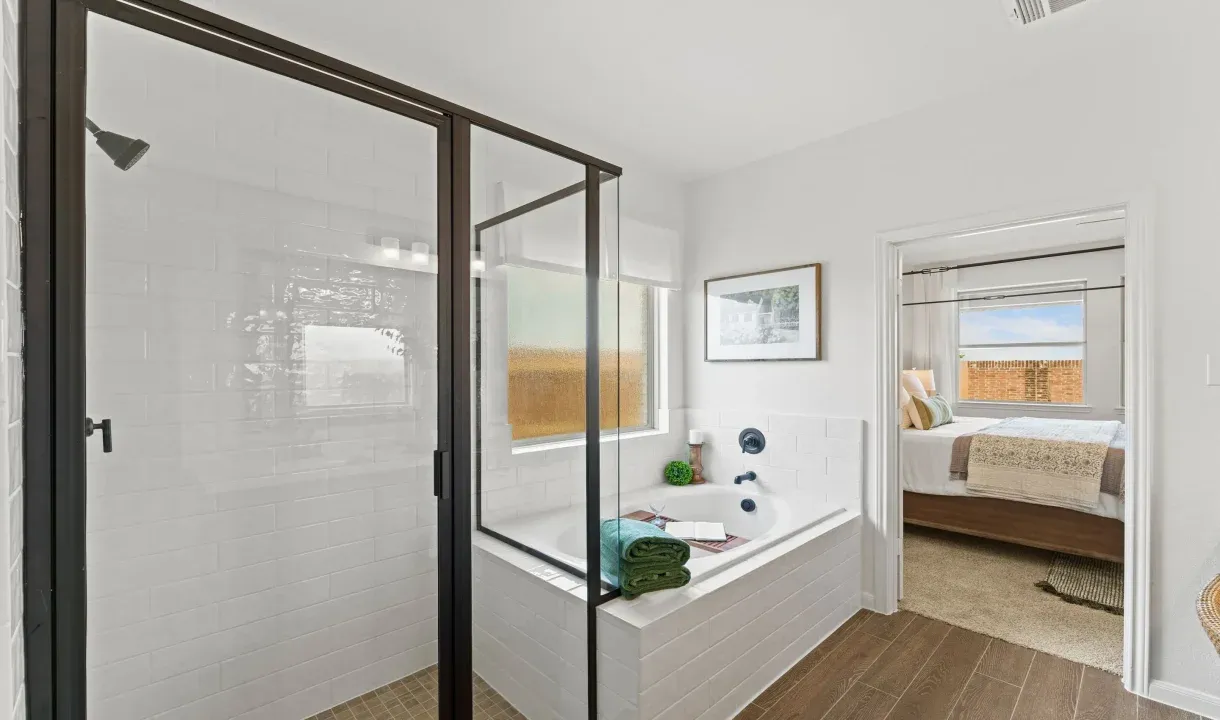 Owner's Luxury Bath