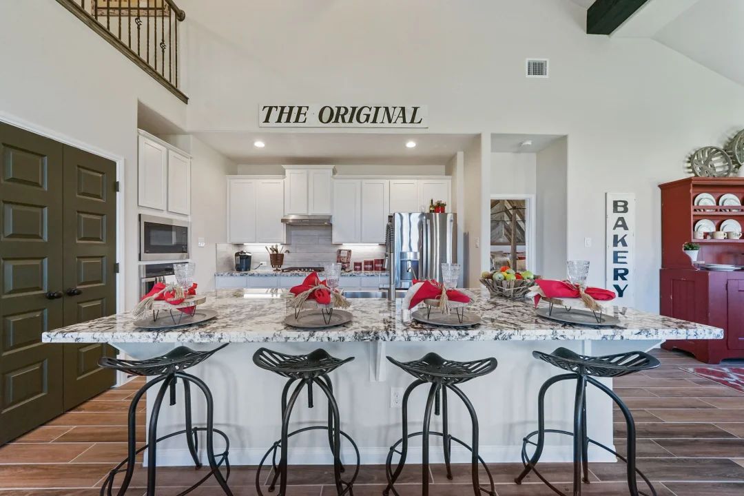 Kitchen with center island