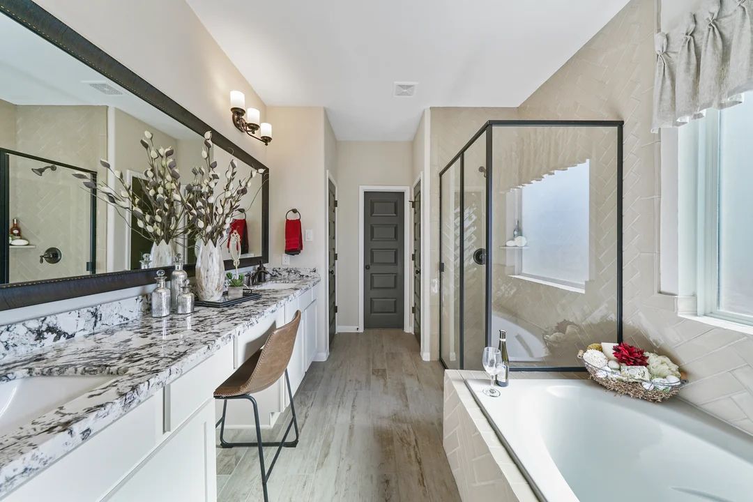 Owner's Luxury Bath