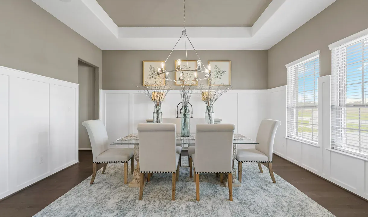 Dining room with decorative feature wall