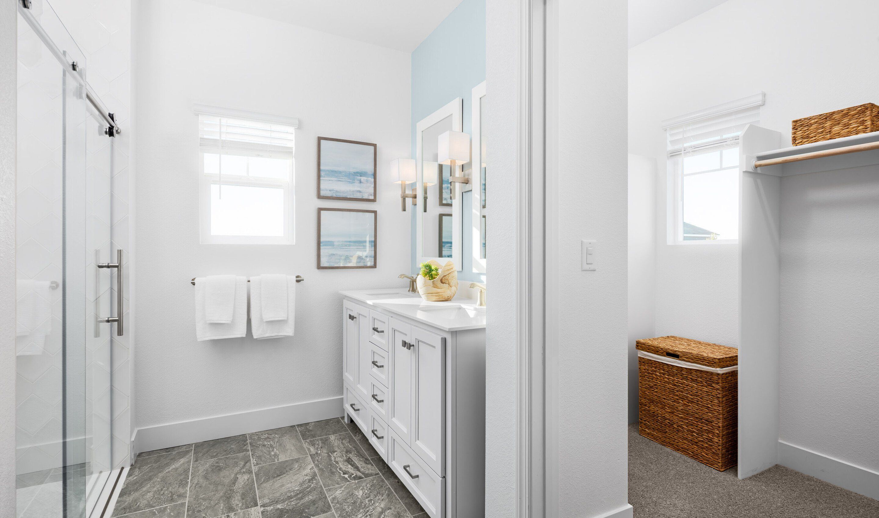 Primary bath with walk-in closet