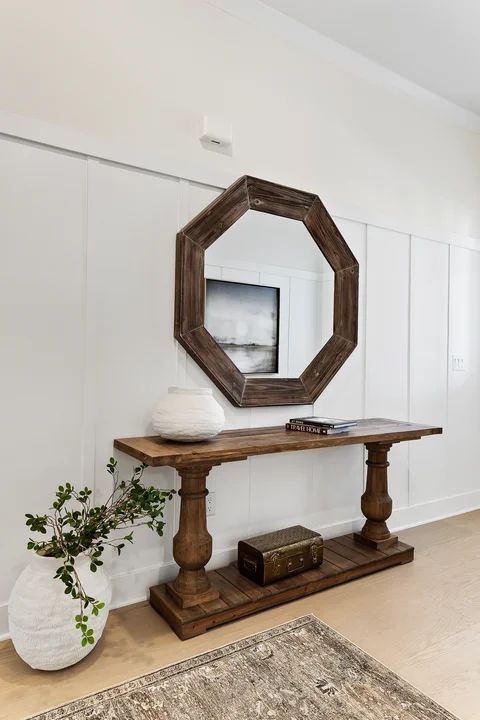 Foyer with decorative feature wall