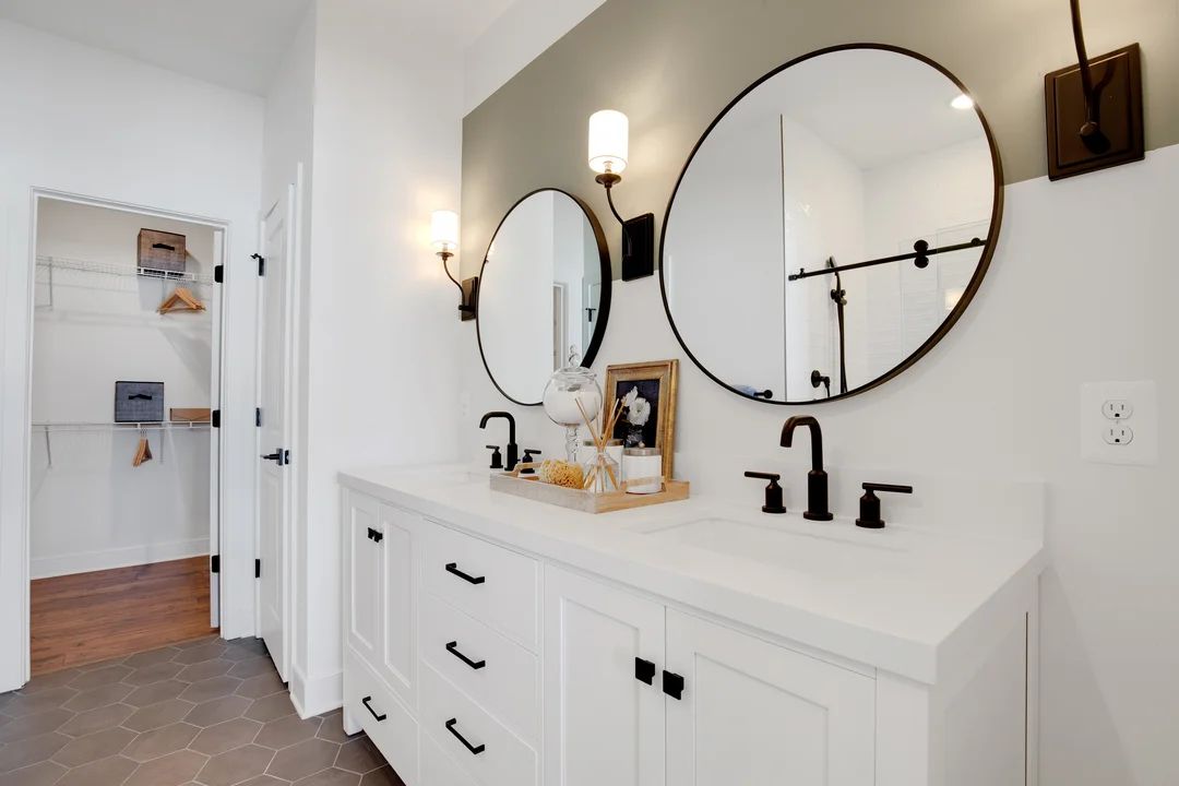 Primary bath with matte black hardware & dual sinks