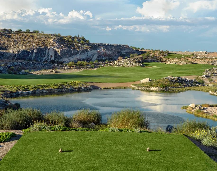 Victory Club Golf Tee Box