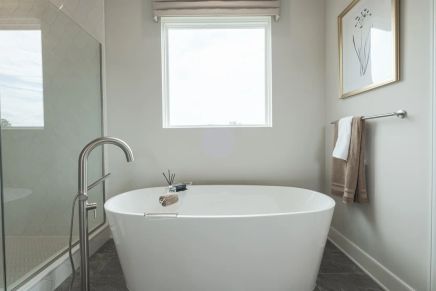 Primary bath with freestanding soaking tub