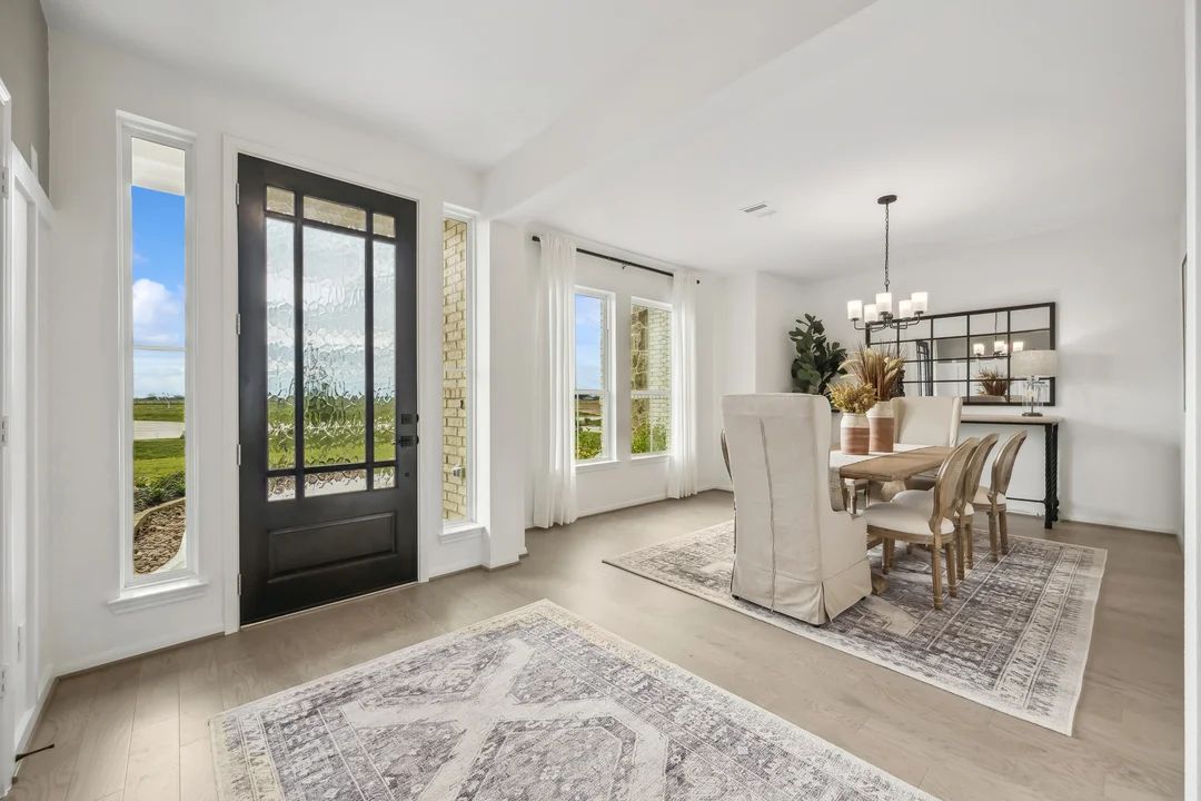 Dining room off of the foyer