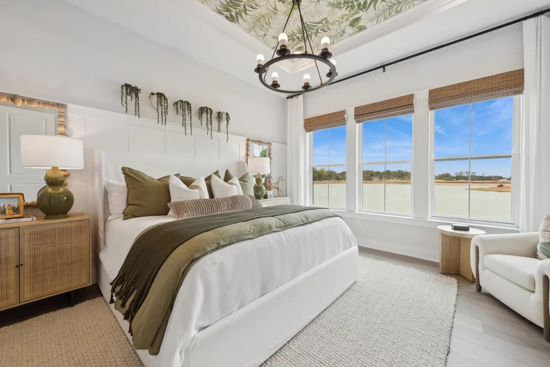 Primary suite with ceiling treatment