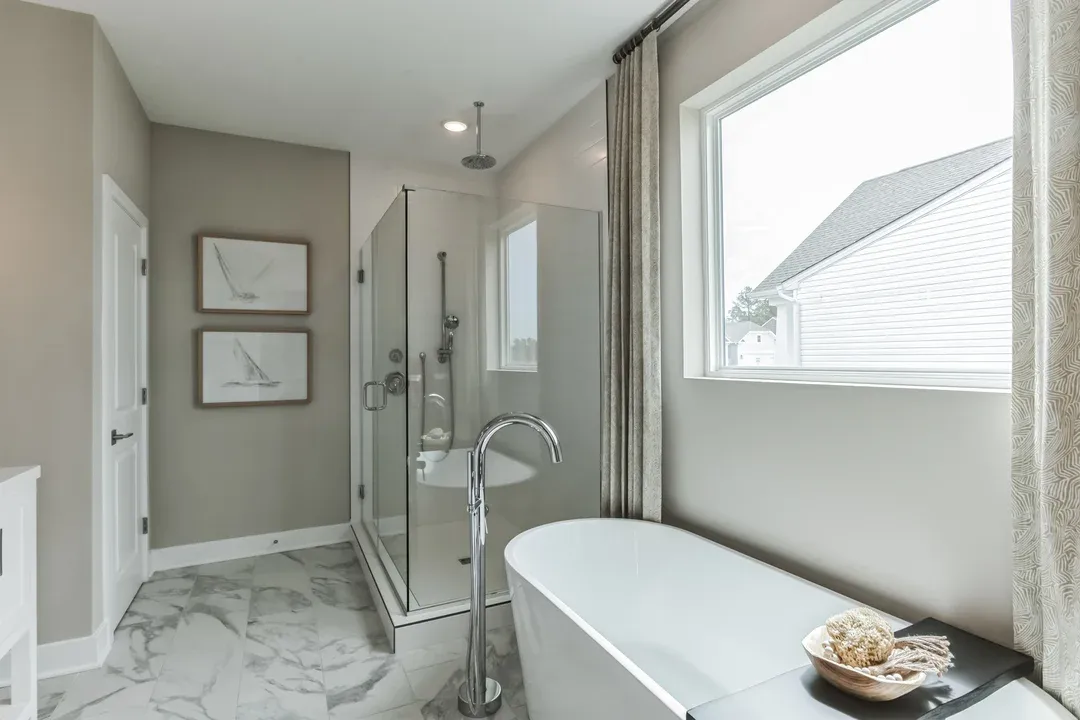 Primary bath with freestanding tub