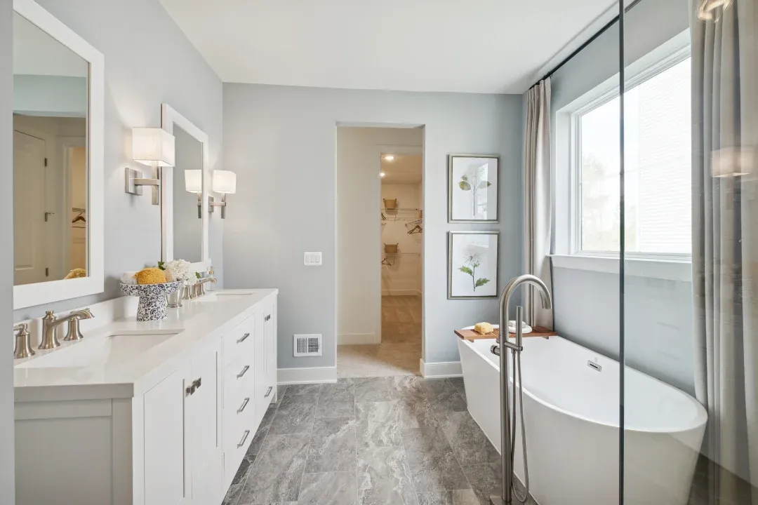 Primary bath with freestanding tub