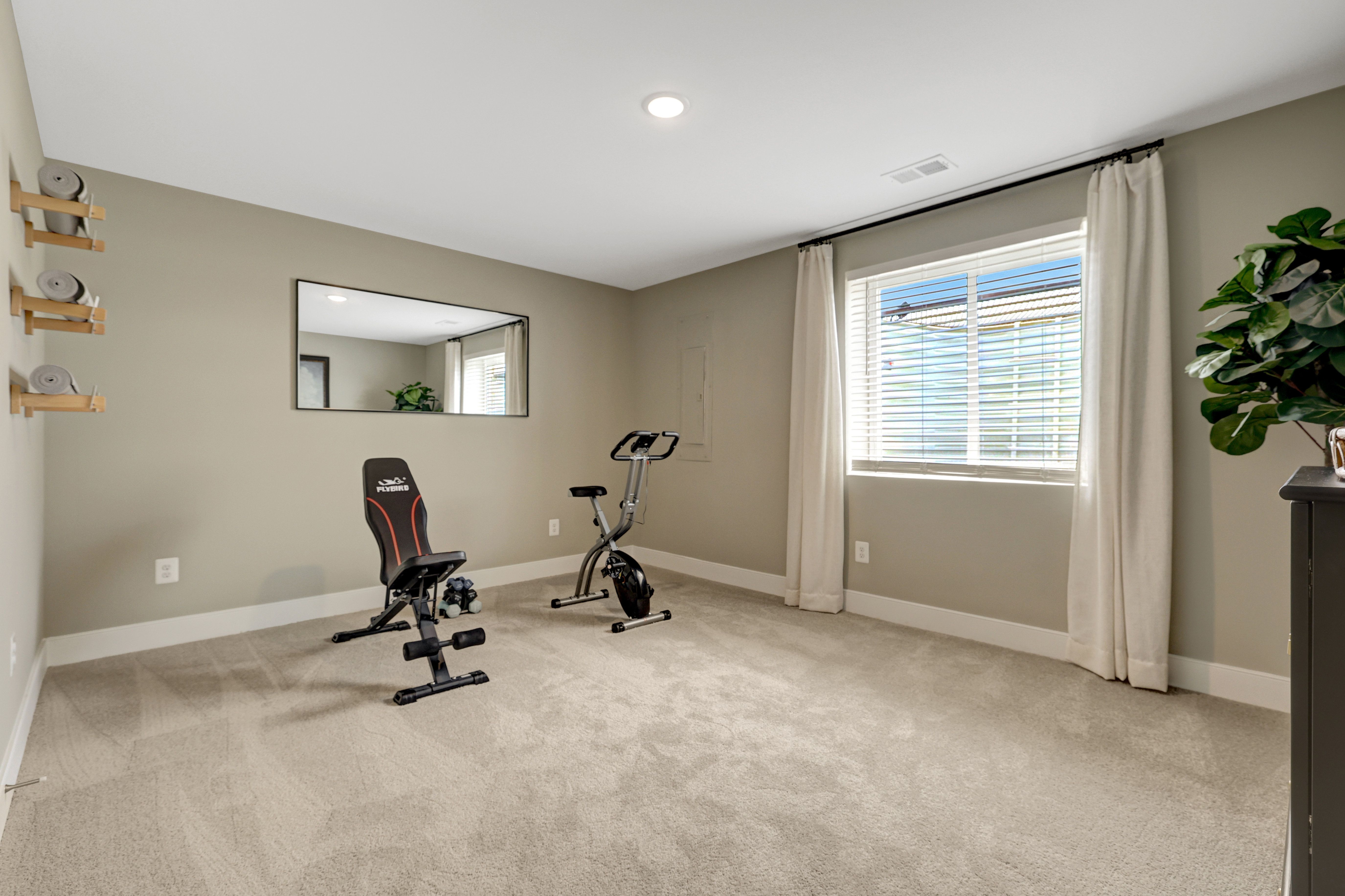 Basement with optional den