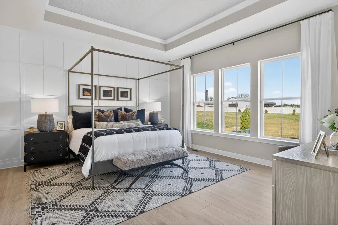 Primary suite with ceiling treatment