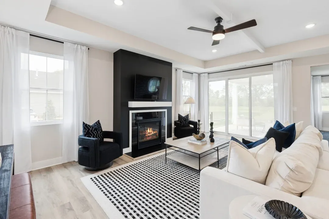 Great room with ceiling moulding