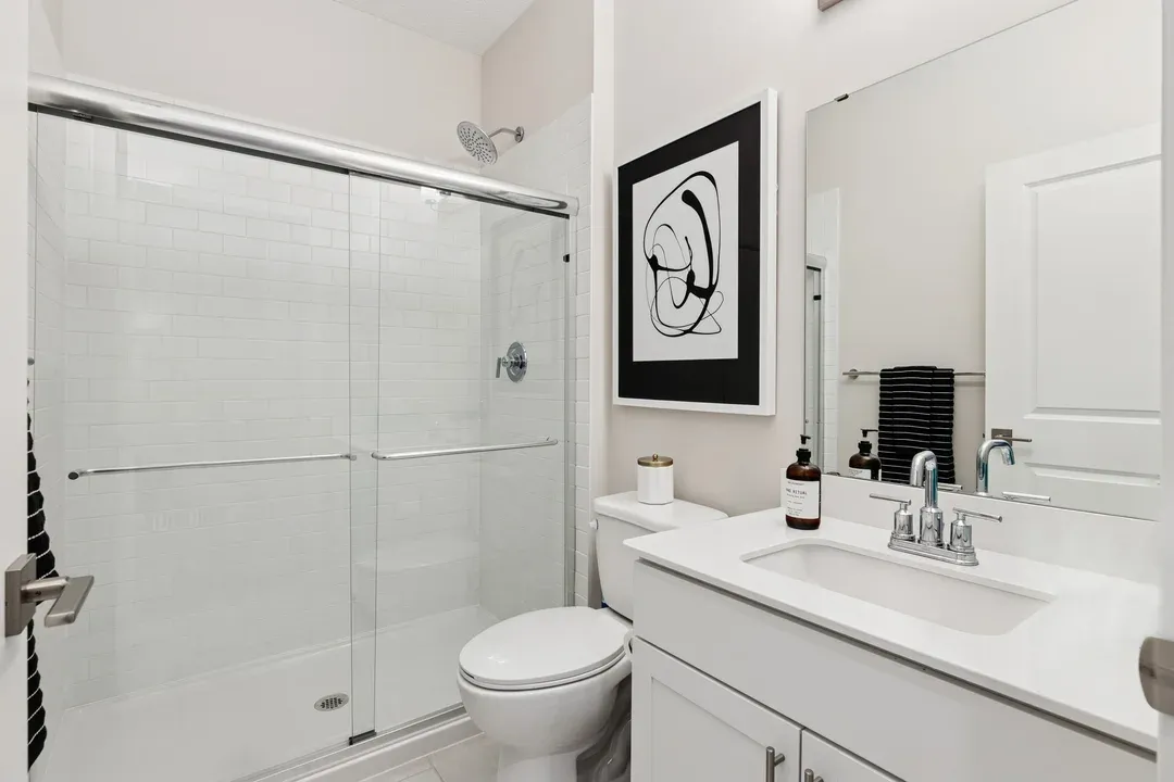 Extra Suite Bath