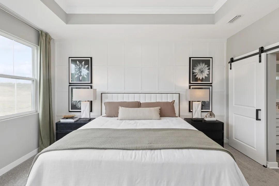 Primary suite with barn door