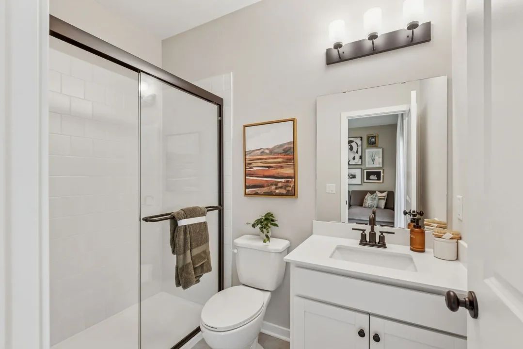 Hall Bath 2