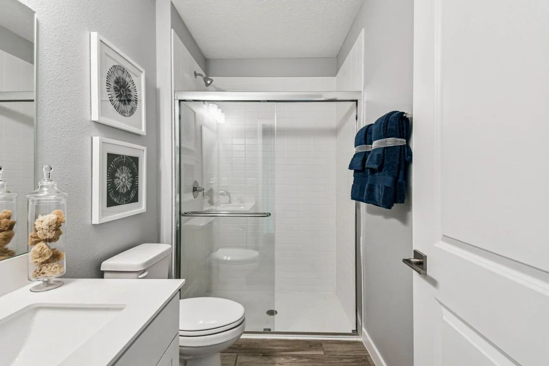 Extra Suite Bath